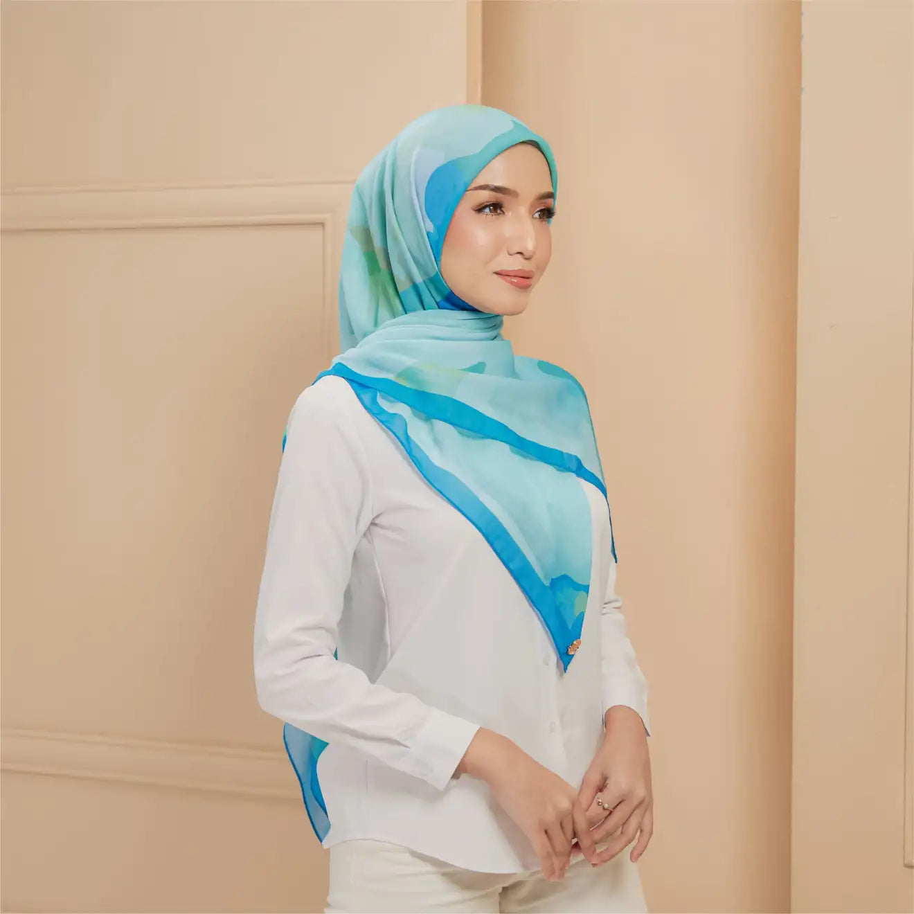 Elegancia Blue Bliss
