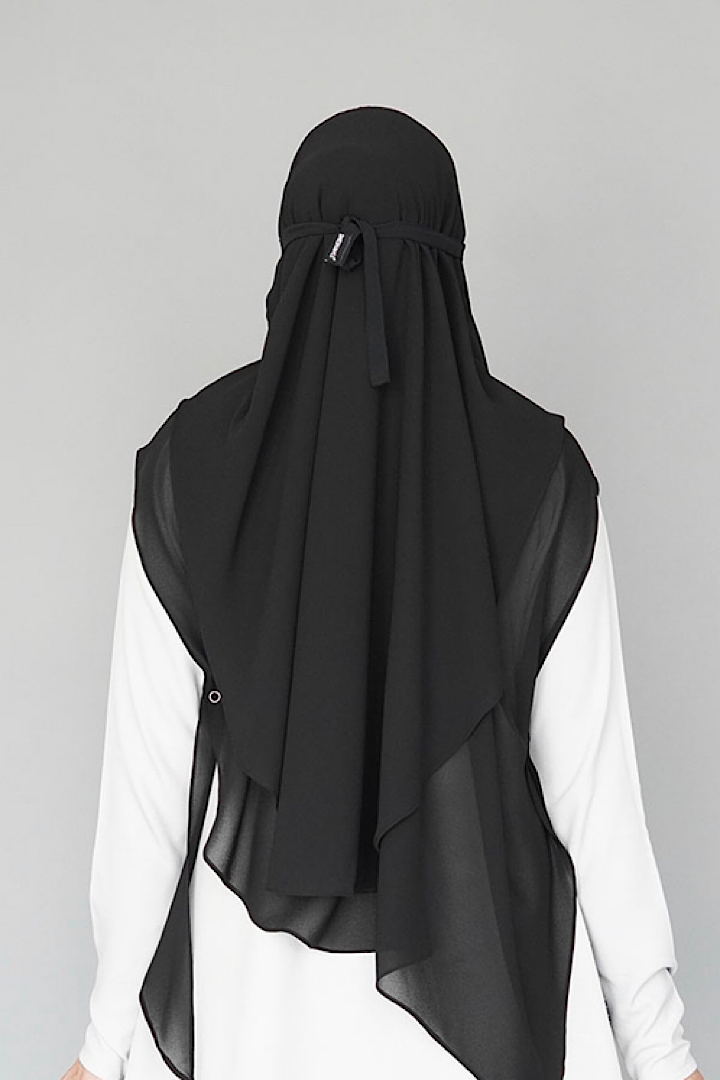 Safina Clipe ~ Black