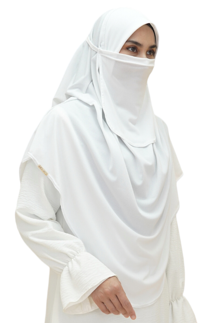 Noureez ~ White