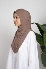 Load image into Gallery viewer, Saroong Taj - Saddle
