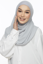 Load image into Gallery viewer, Bliss Instant Shawl Cloud
