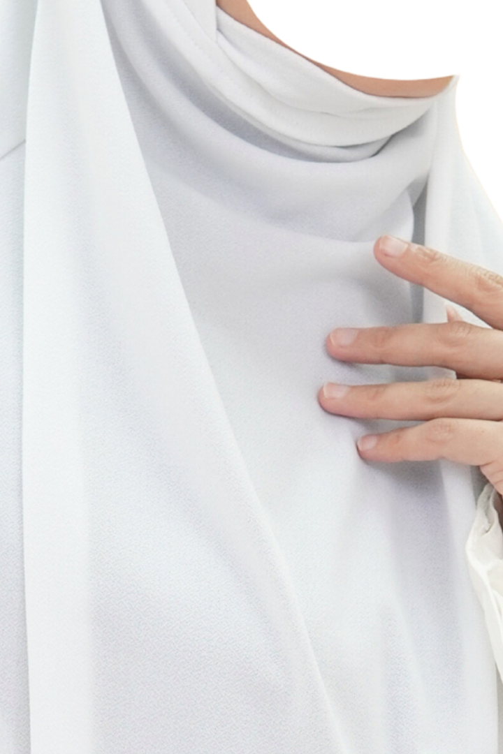 Noureez ~ White