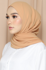 Load image into Gallery viewer, Flowy Shawl Camel
