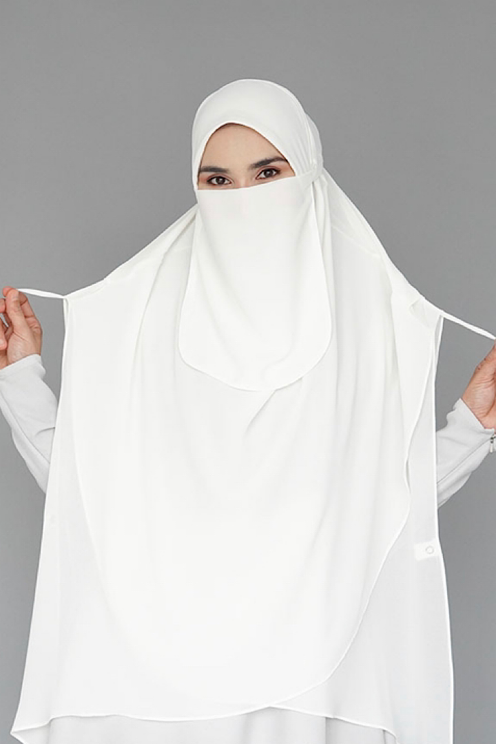 Safina Clipe ~ Off white