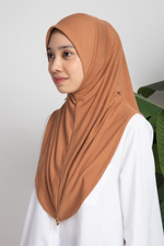 Load image into Gallery viewer, Saroong Taj - Pecan
